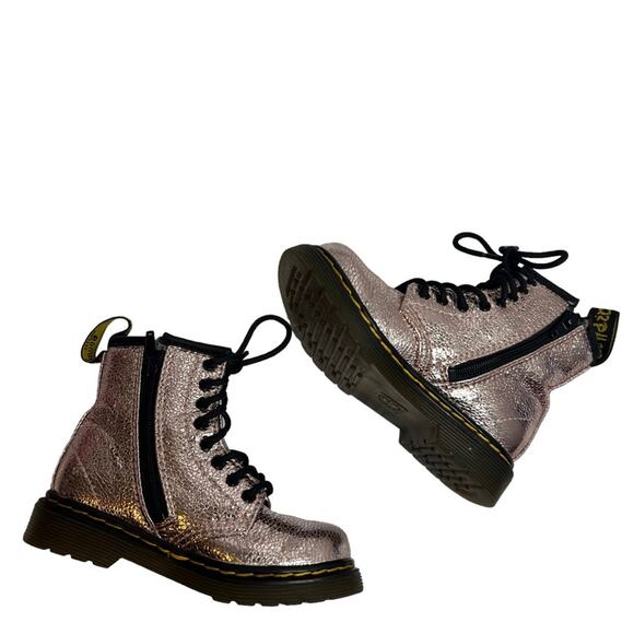Dr. Doc Martens Airwair TODDLER 1460 CRINKLE METALLIC LACE UP BOOTS - Picture 2 of 6